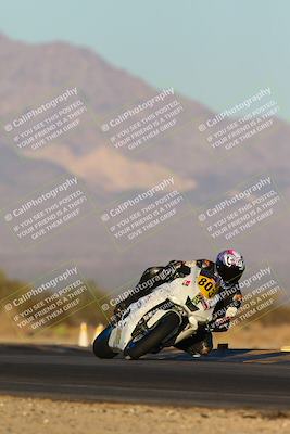 media/Dec-07-2024-CVMA (Sat) [[21c5f1ef85]]/Race 13-Amateur Supersport Middleweight/